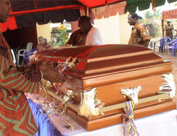 Izundu C. Francis burial photos 30th nov. 2007